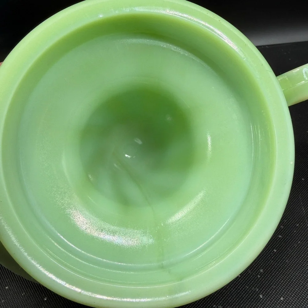 Vintage Jadeite Glass Citrus Juicer Reamer Green Milk Glass Ribbed 8 Inch